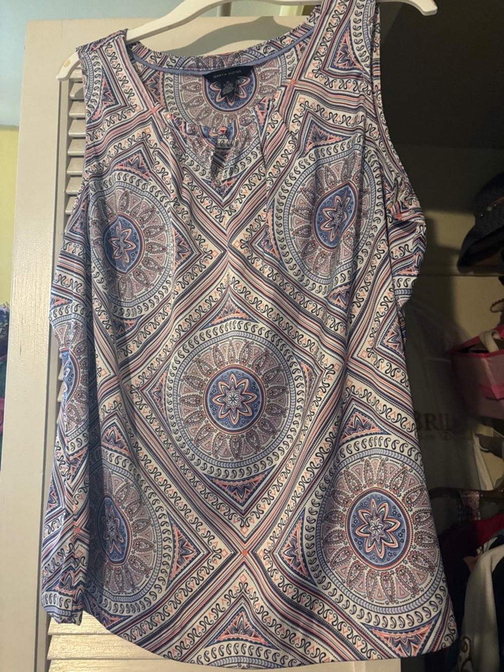 Tommy Hilfiger Sleeveless Medallion Print Tank Top - Blue & Pink size xl